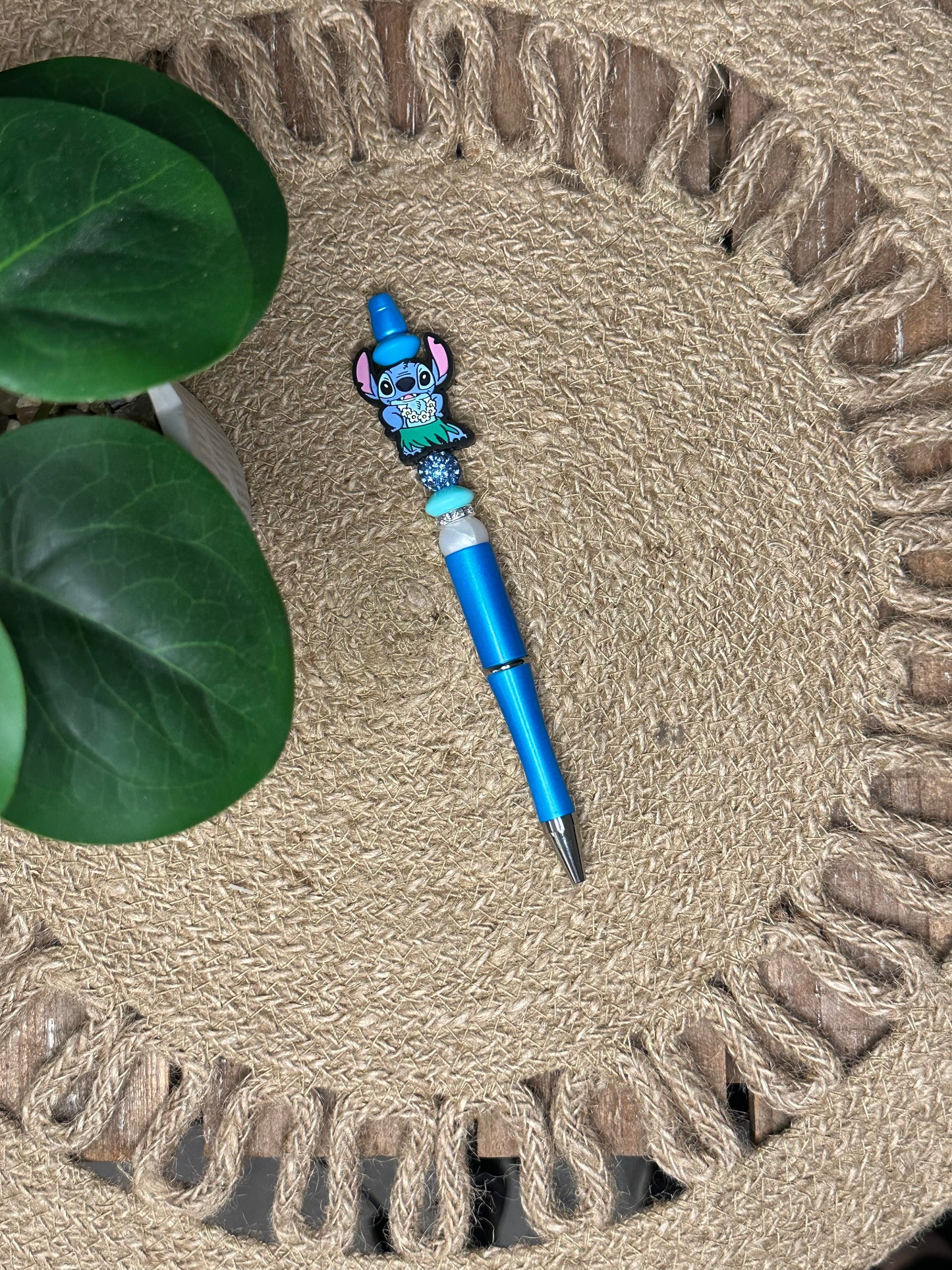 Stitch in hula skirt